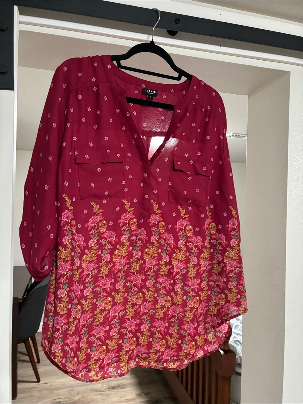 Torrid Skulls & Floral Split-Neck Tunic Torrid size 1